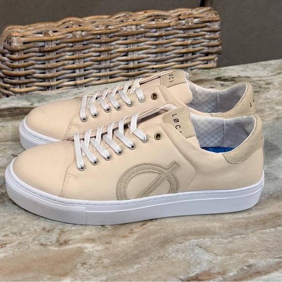 NEW Women’s LOCI Nine water resistant beige sneakers- Size 41